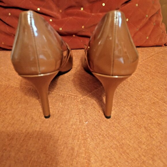 INC International Concepts Zitah Pointed-toe Patent Leather Pumps 3" Heel - Picture 5 of 6